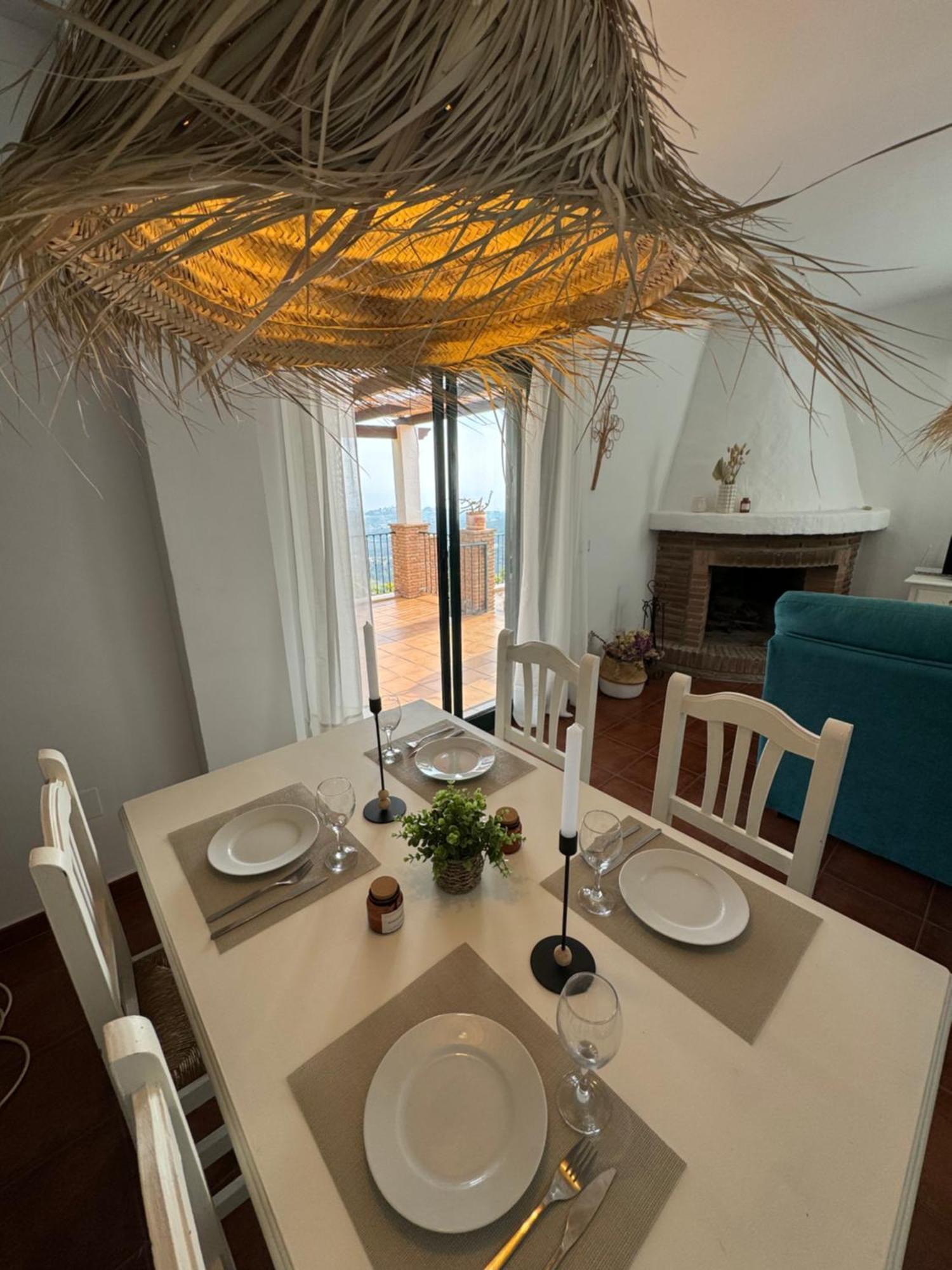 Villa En Frigiliana Con Piscina, Jacuzzi Y Espectaculares Vistas Zewnętrze zdjęcie
