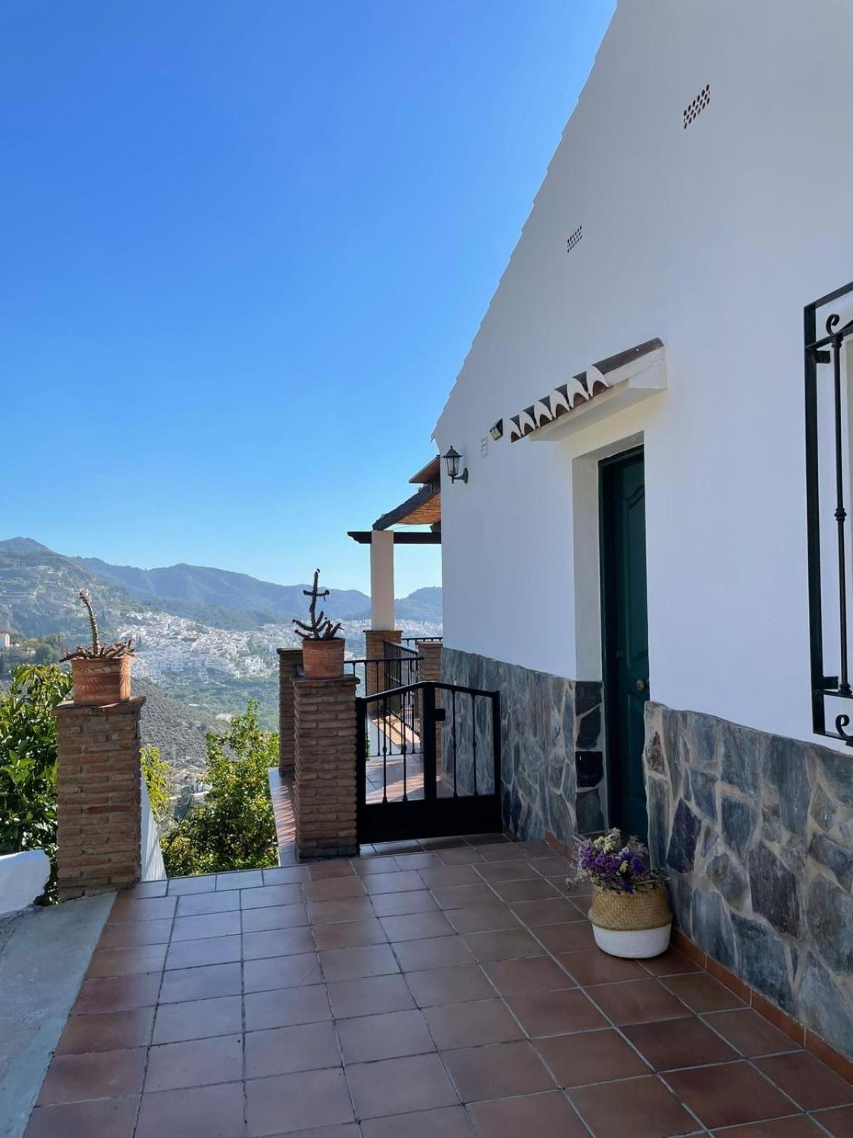 Villa En Frigiliana Con Piscina, Jacuzzi Y Espectaculares Vistas Zewnętrze zdjęcie