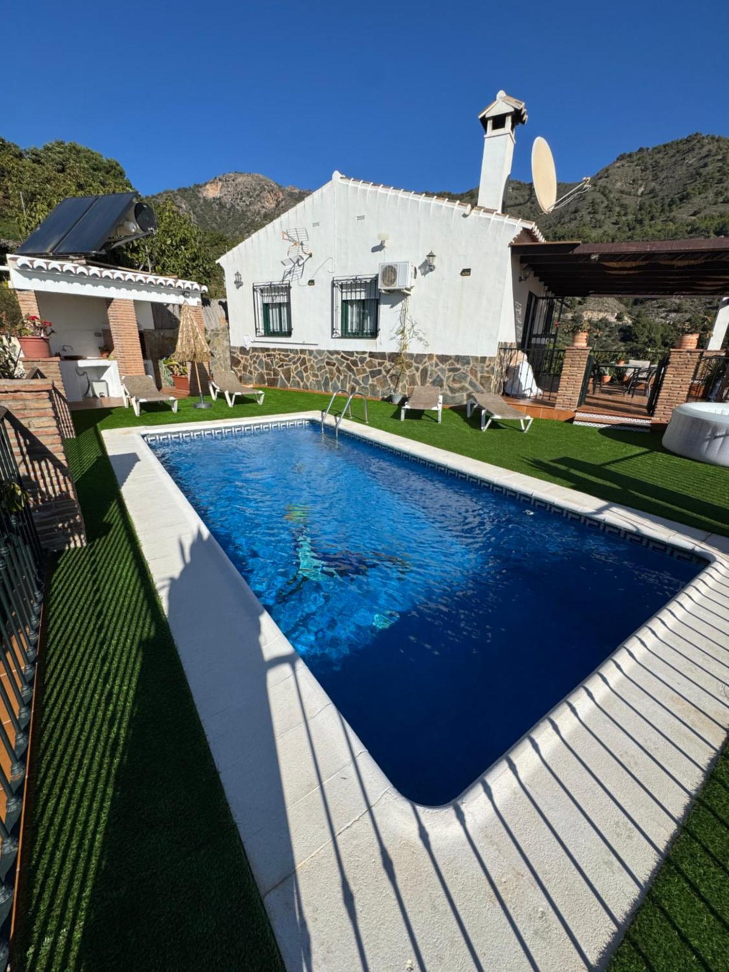 Villa En Frigiliana Con Piscina, Jacuzzi Y Espectaculares Vistas Zewnętrze zdjęcie